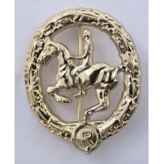 Horseman's badge in gold