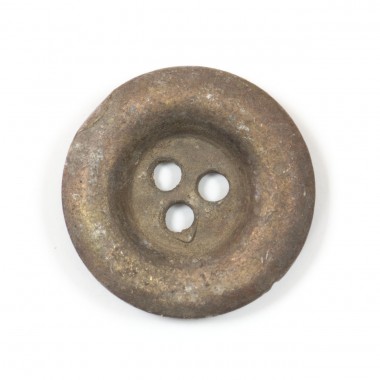 Button 17 mm 3 holes for equipment original