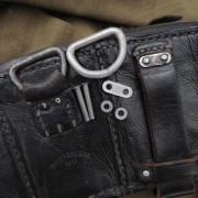 Hardware set for Mauser pouch