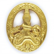 Anti-partisan badge in gold