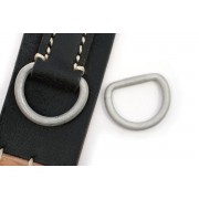 Rear D-ring for Y-strap, breadbag